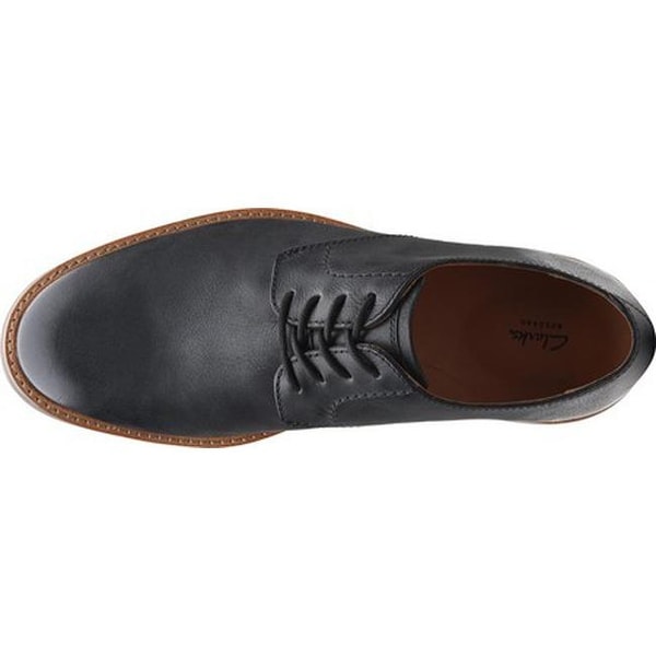 clarks atticus lace black