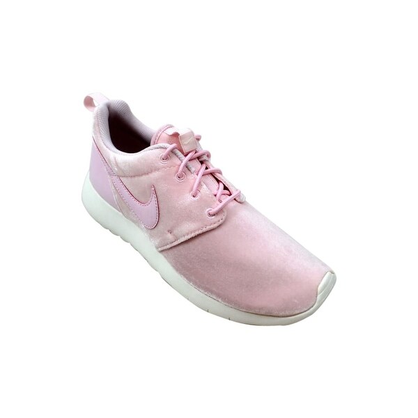 nike roshe pink