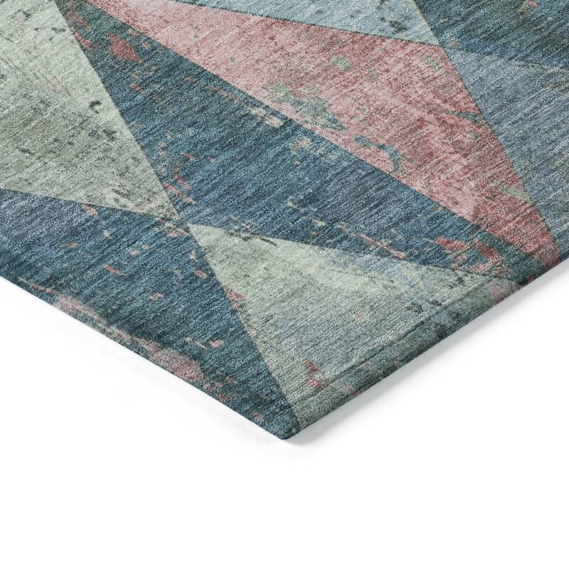 Machine Washable Indoor/ Outdoor Contemporary Diamonds Chantille Rug