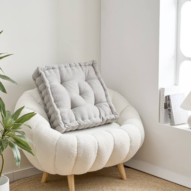 Rainha® - Classic Tufted Cushion