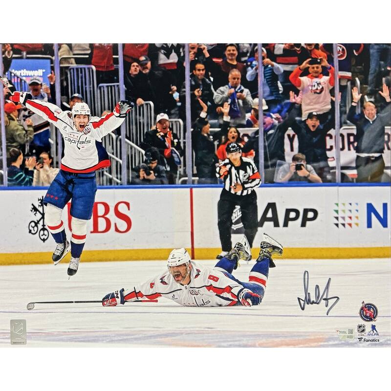Alexander Ovechkin Autographed Washington Capitals Signed 16x20 Hockey Photo 895 Goal Breaks Wayne Gretzky's NFL Authentic COA