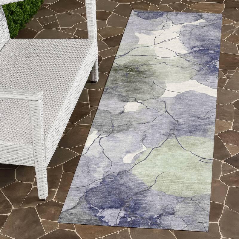 Machine Washable Indoor/ Outdoor Floral Mara Chantille Rug - Lavender - 2'3" x 7'6"