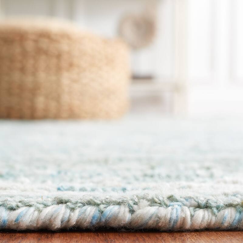 SAFAVIEH Handmade Marquee Almerinda Traditional Wool Rug