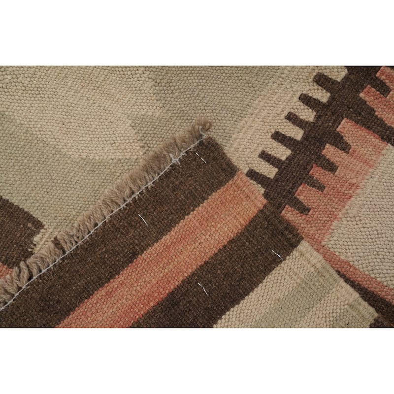 Hand Woven Southwestern Wool Multi-Colored Geometric Area Rug - 5' 10'' X 4' 1''