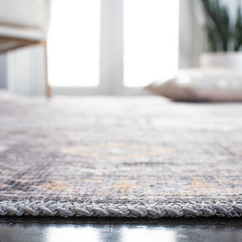 SAFAVIEH Serapi Machine Washable Zelda Shabby Chic Distressed Rug