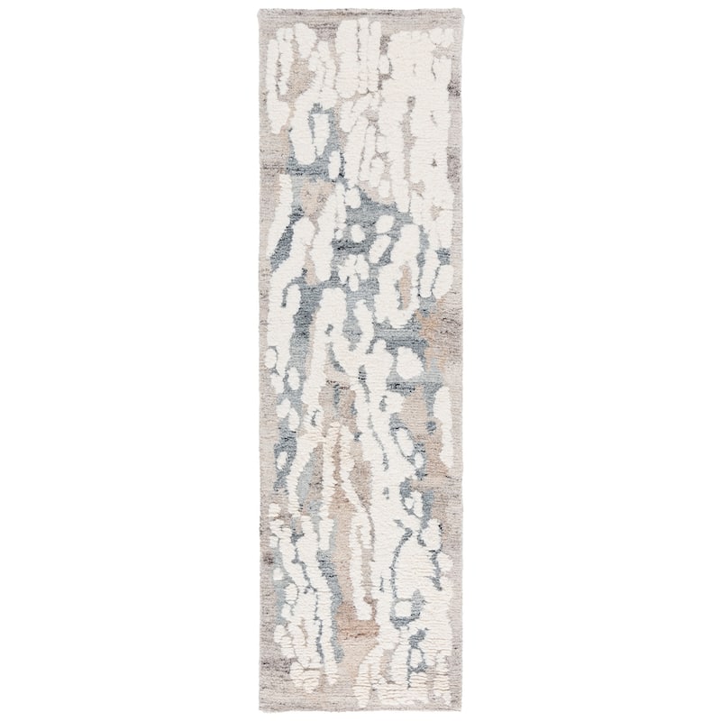 SAFAVIEH Handmade Casablanca Sigurey Wool Rug - 2'3" x 8' Runner - Beige/Ivory