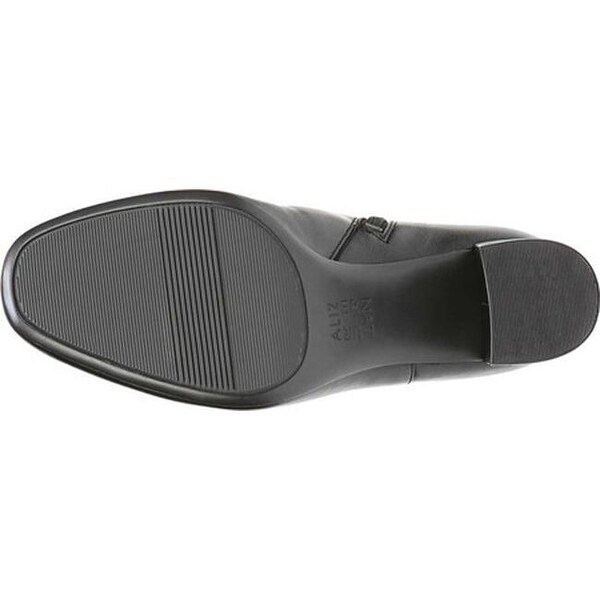 naturalizer willette bootie