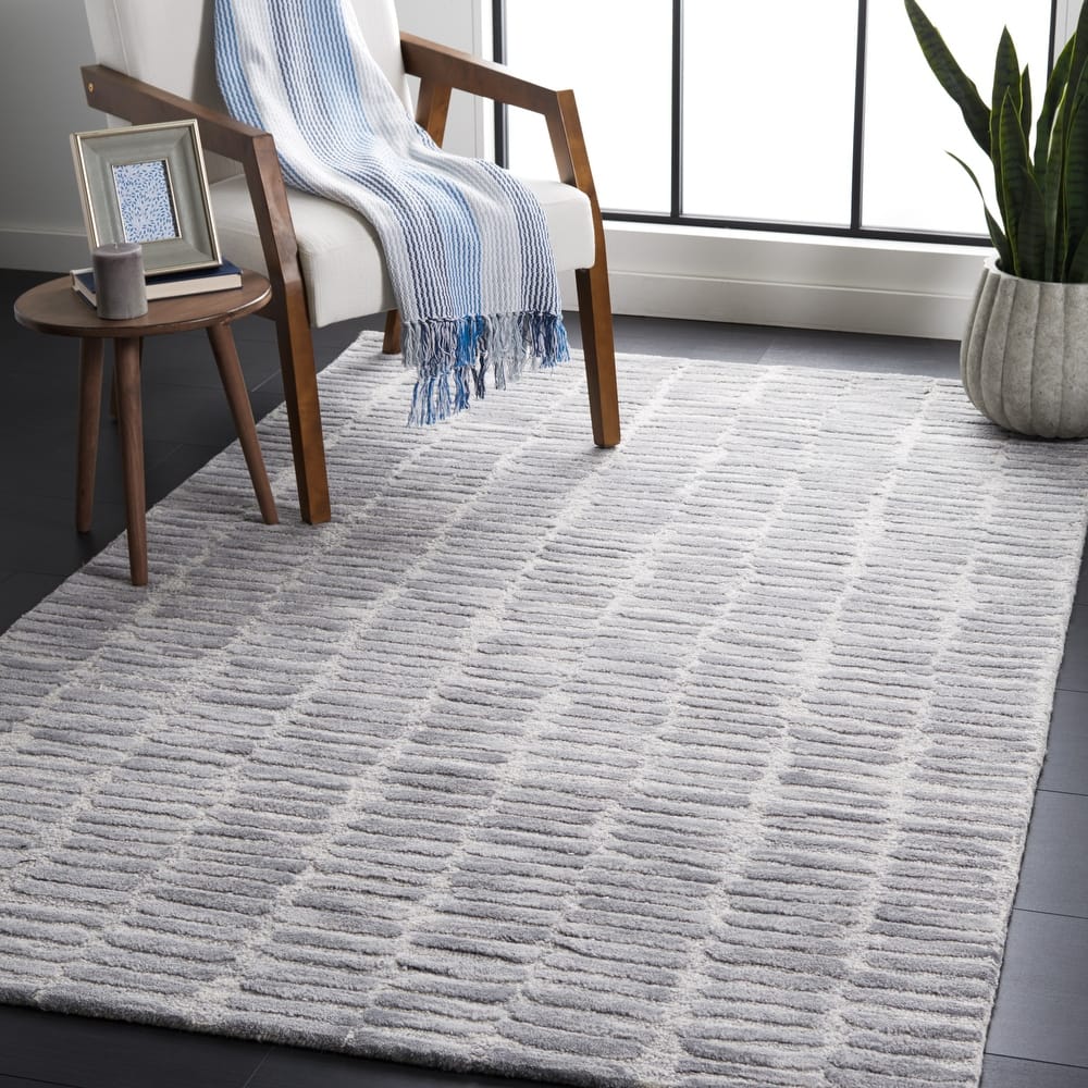 SAFAVIEH Handmade Metro Loreta Modern Wool Rug