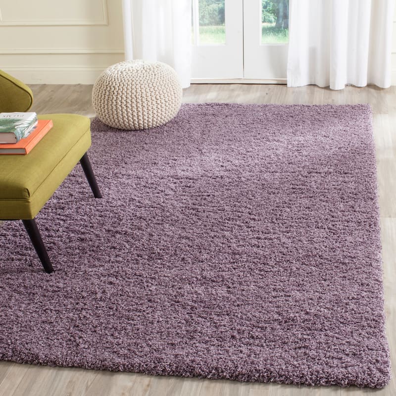 SAFAVIEH Laguna Shag Verdiana Solid Color 2-inch Thick Rug.