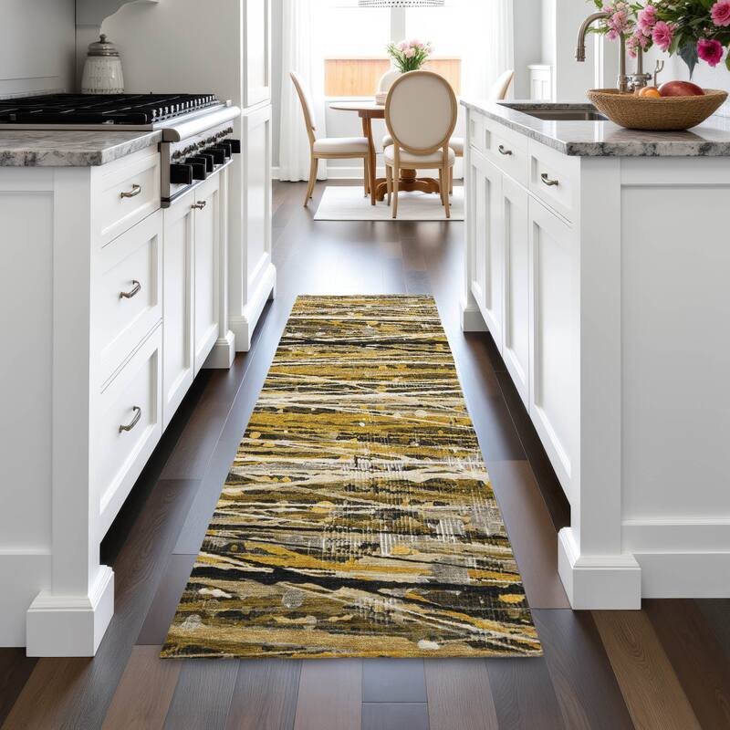 Machine Washable Indoor/Outdoor Abstract Stripes Chantille Rug