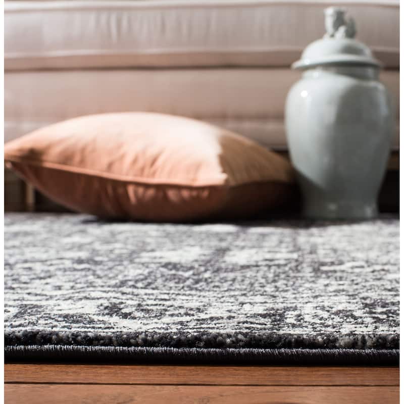 SAFAVIEH, Evoke Karola Vintage Boho Rug