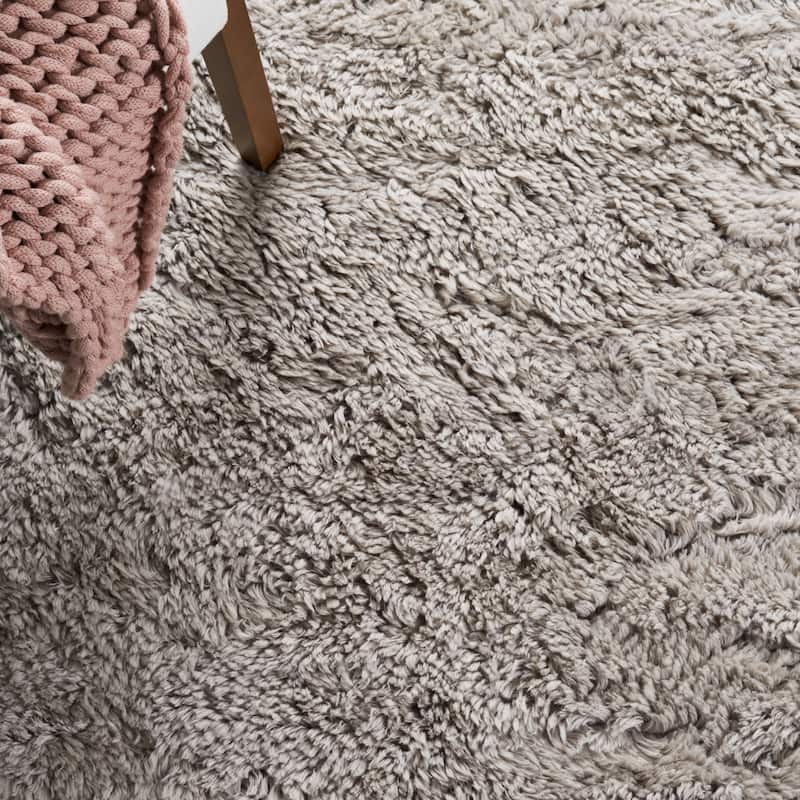SAFAVIEH Handmade Casablanca Shag Edle Solid Wool Rug