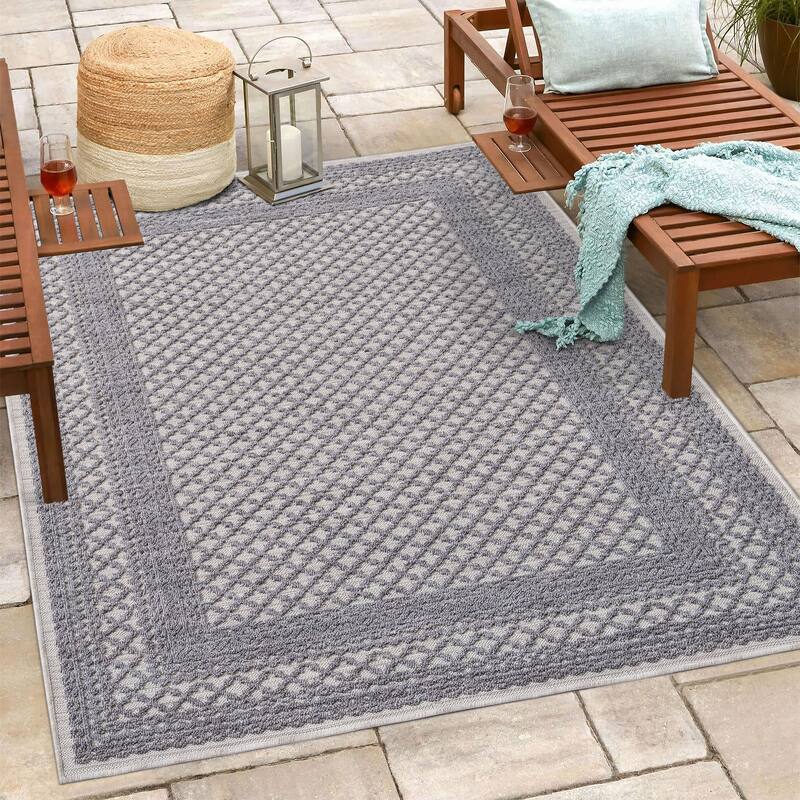 Sevita Bordered PET Yarn Indoor/Outdoor Area Rug