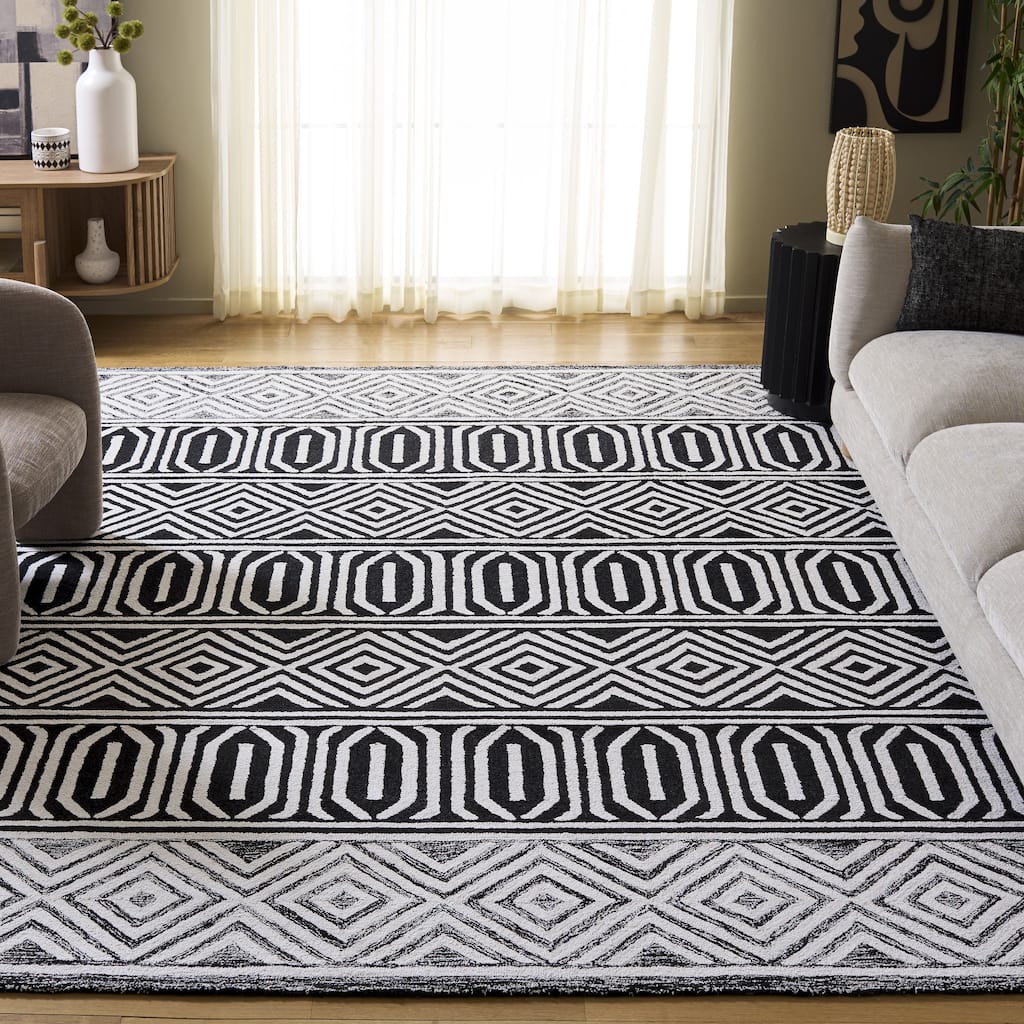 SAFAVIEH Handmade Capri Bilgen Modern Boho Wool Rug