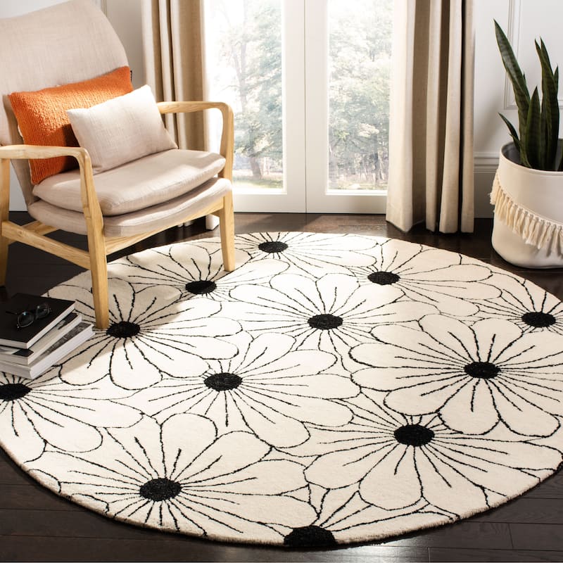 SAFAVIEH Handmade Soho Jenilee Daisies N.Z. Wool Rug - 6' Round - Ivory/Black