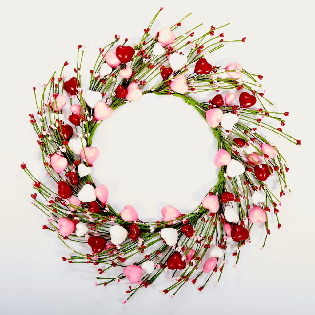 20" Valentine's Hearts and Pips and Berries Wreath