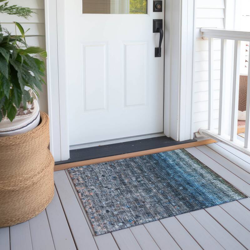 Machine Washable Indoor/ Outdoor Abstract Ombre Chantille Rug - Blue - 1'8" x 2'6"