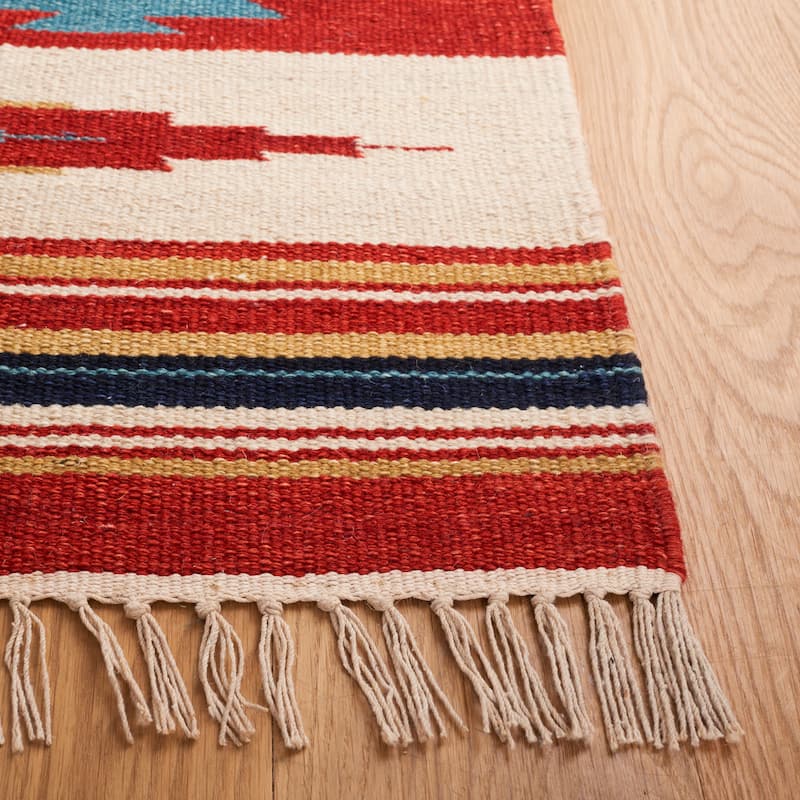 SAFAVIEH Kilim Chikae Southwestern Wool Fringe Rug
