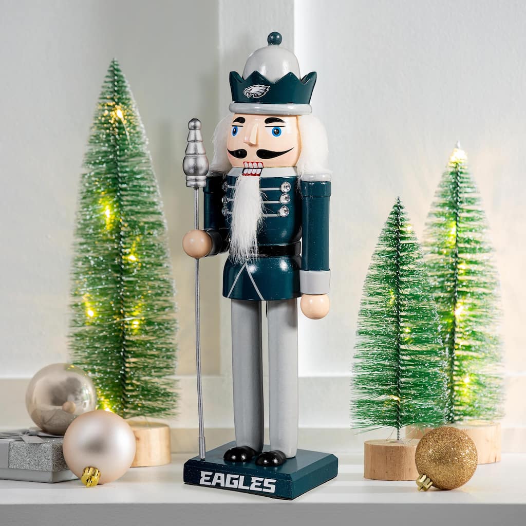 Nutcracker Statue, Philadelphia Eagles - 4.92''W x 4.53''H x 13.78