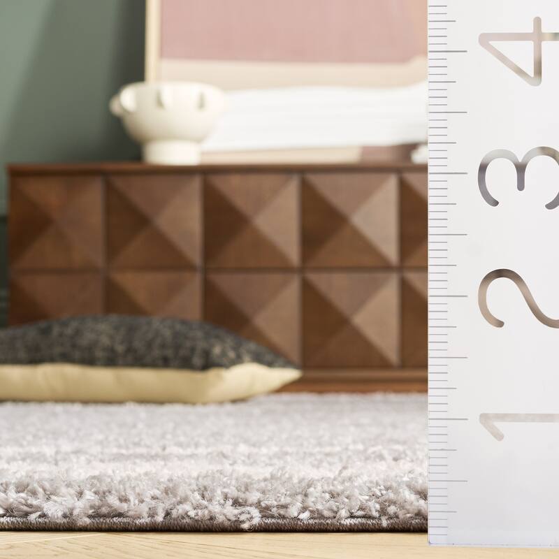 SAFAVIEH Gemma Shag Elmine Border Plush Thick Rug