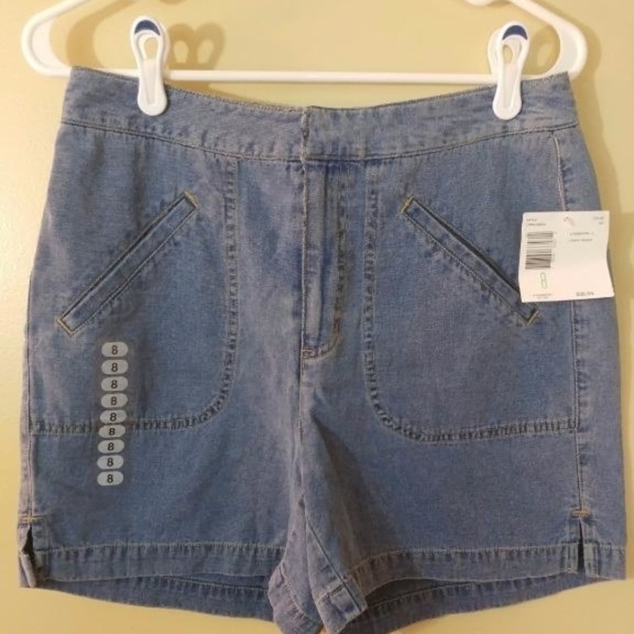 Shop Liz Claiborne Jeans Womens Shorts Size 8 Blue Jeans 100