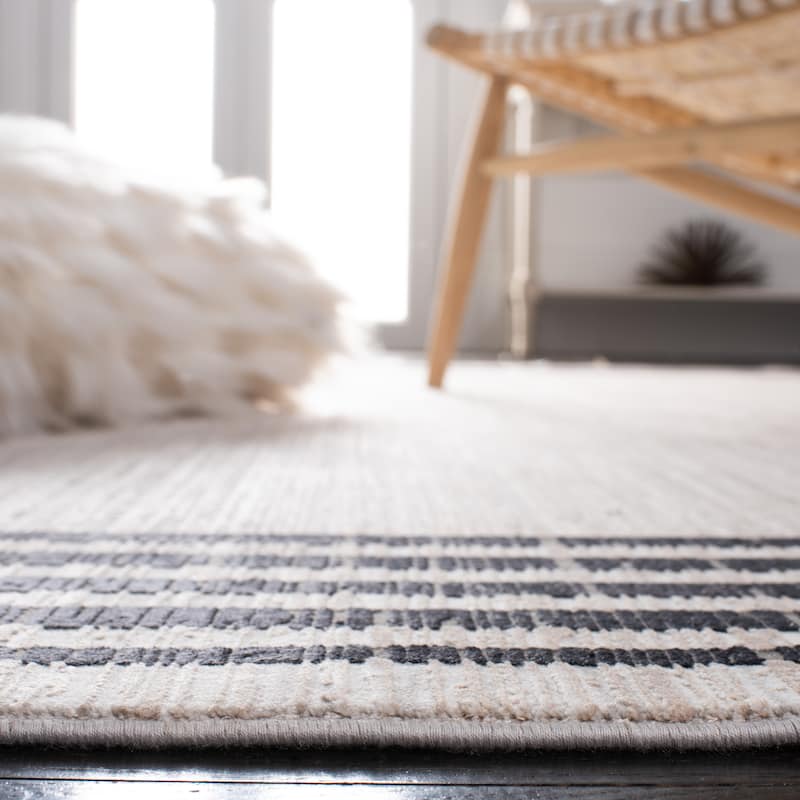 SAFAVIEH Signature Classie Modern & Contemporary Rug
