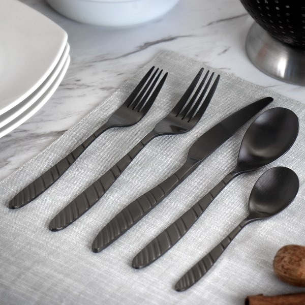 https://ak1.ostkcdn.com/images/products/is/images/direct/0adf638739f4de8e720a2fac3f5c50a5d8fbe713/MegaChef-La-Vague-20-Piece-Flatware-Utensil-Set%2C-Stainless-Steel-Silverware-Metal-Service-for-4-in-Matte-Black.jpg?impolicy=medium