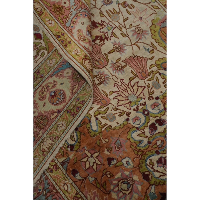 Hand Knotted Traditional Silk Beige Floral Area Rug - 5' 1'' X 3' 1''