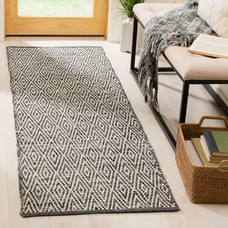 SAFAVIEH Handmade Flatweave Montauk Huxley Sisal Casual Cotton Rug - 2'3" x 7' Runner - Ivory/Dark Grey