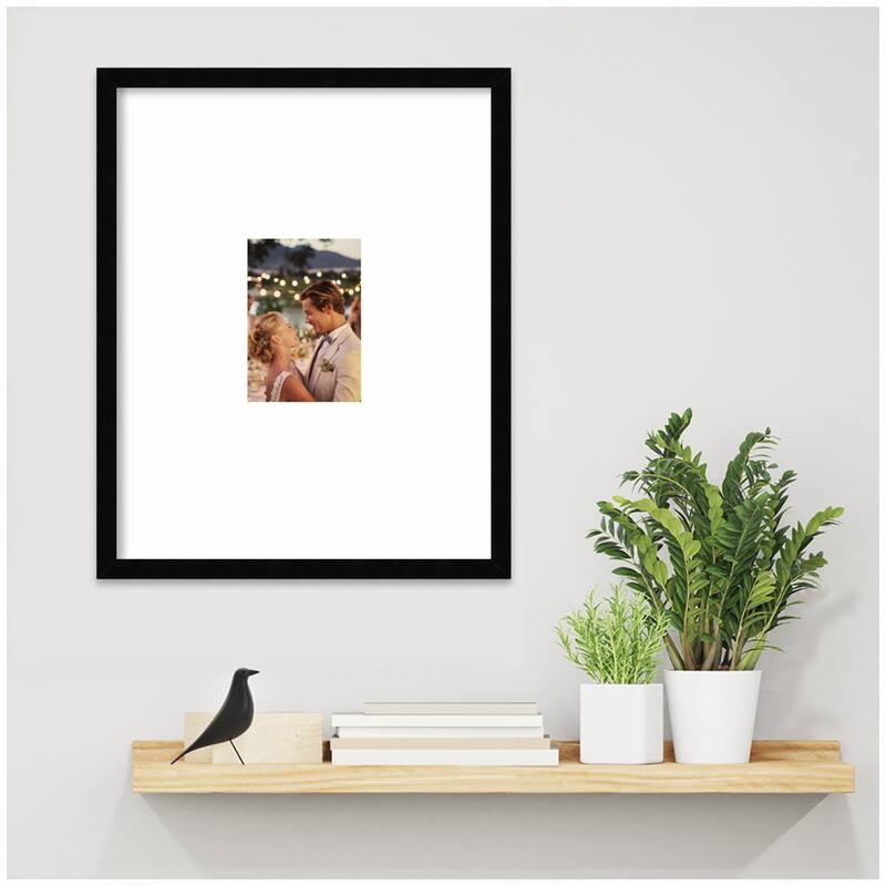 Kate and Laurel Svelte Noir Black Photo Frame