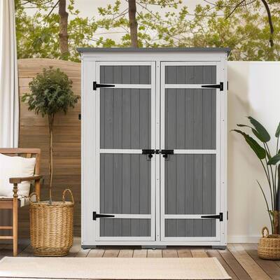 Outdoor 5.5ft Hx4.1ft L Wood Storage Shed
