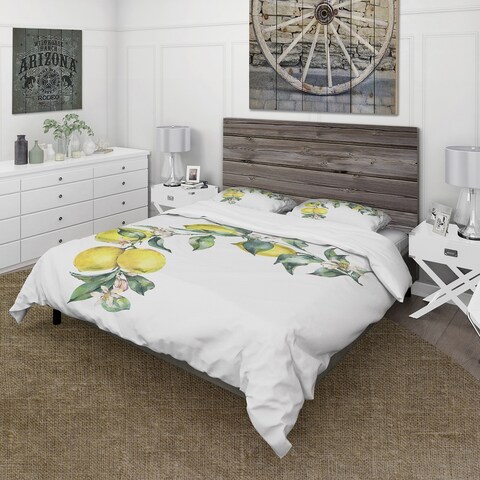 Designart 'Branch of Yellow Lemons and Leaves II' Tropical Duvet Cover Set