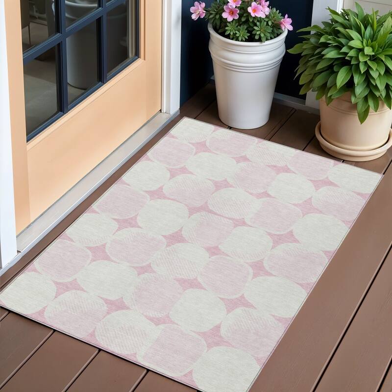 HomeRoots Abstract Transitional Rectangle Outdoor Rug - 3' x 5'