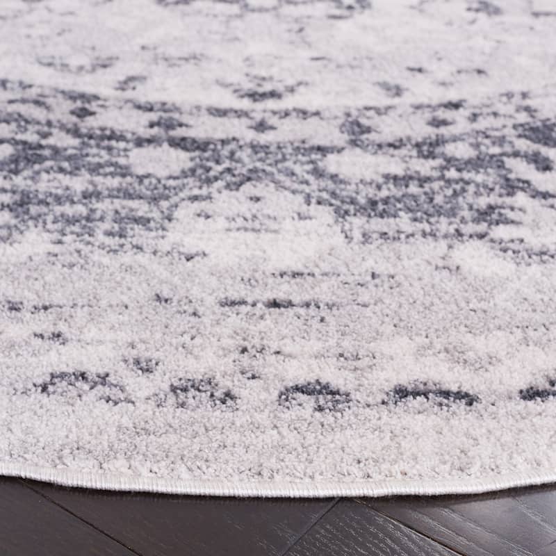 SAFAVIEH Toscana Anner Oriental Rug