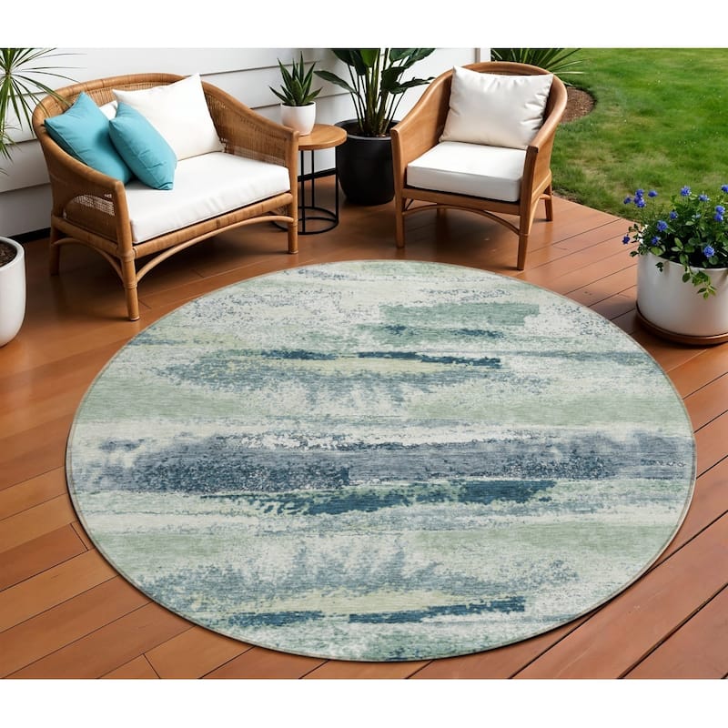 HomeRoots Abstract Transitional Rectangle Outdoor Rug - 8' Round