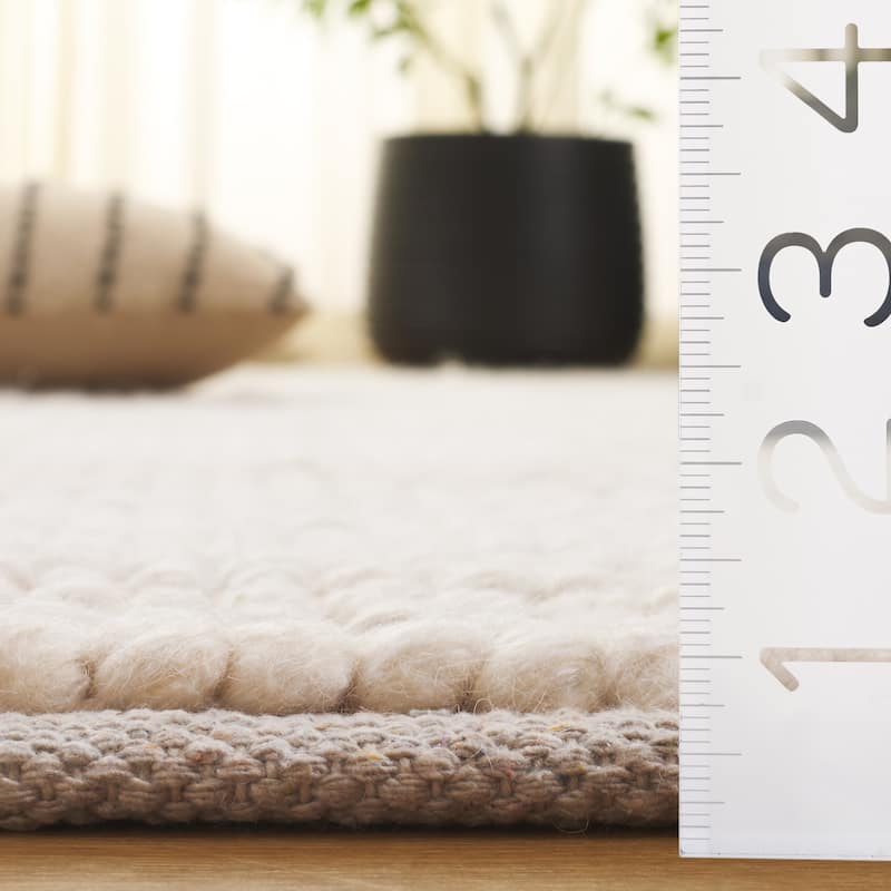 SAFAVIEH Handmade Natura Feodora Farmhouse Wool Rug