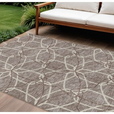 HomeRoots Geometric Modern Rectangle Outdoor Rug