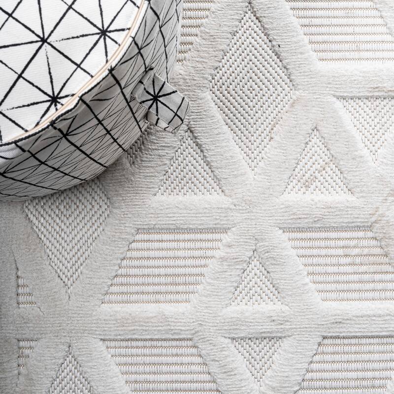 JONATHAN Y Peralta Neutral Geometric Indoor/Outdoor Area Rug