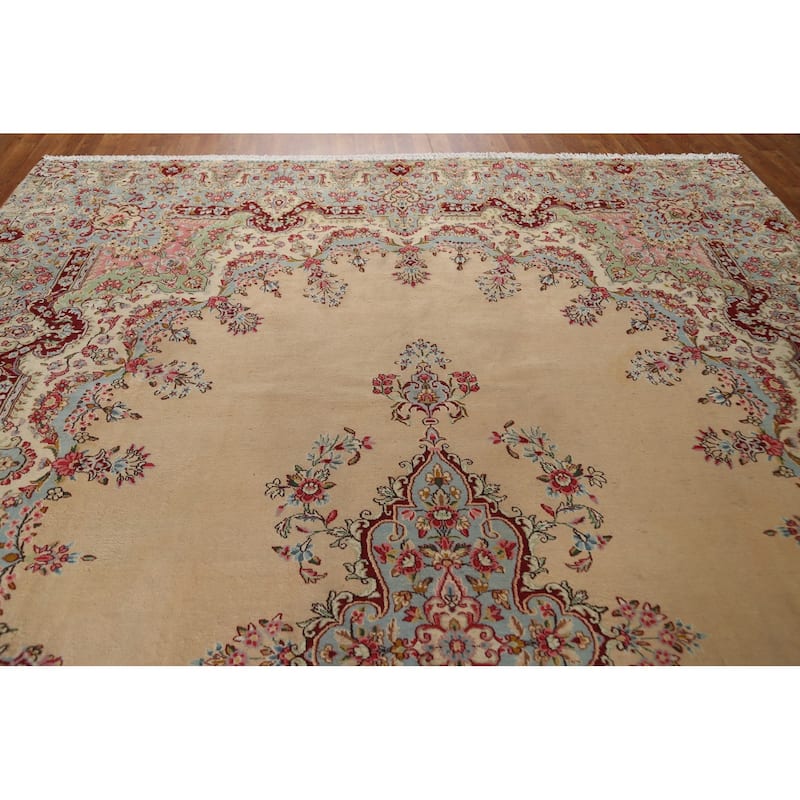 Hand-made Vintage Traditional Kerman Persian Wool Area Rug - 9'6" x 13'6"