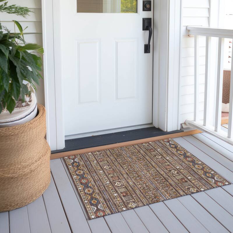 Machine Washable Indoor/ Outdoor Boho Moroccan Chantille Rug - Chocolate - 1'8" x 2'6"
