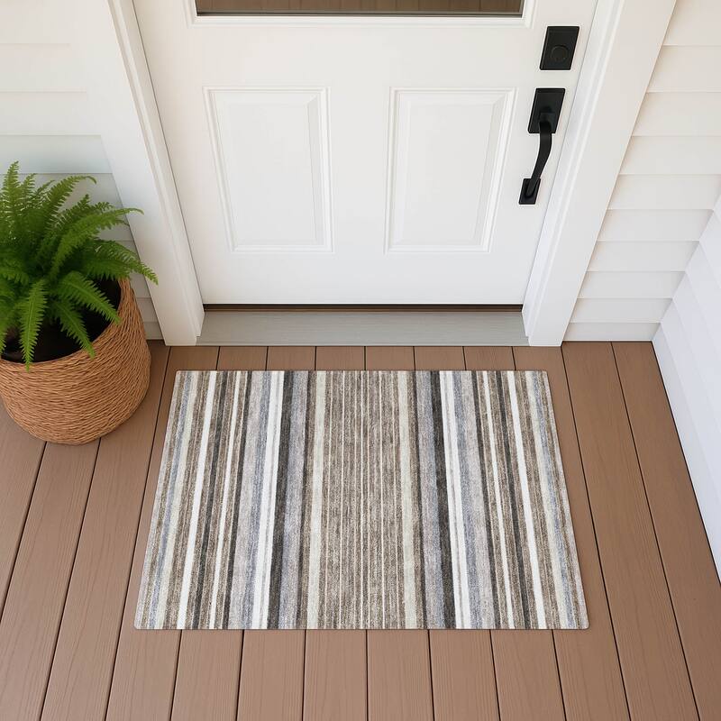 Machine Washable Indoor/ Outdoor Modern Stripes Chantille Rug - Taupe - 1'8" x 2'6"