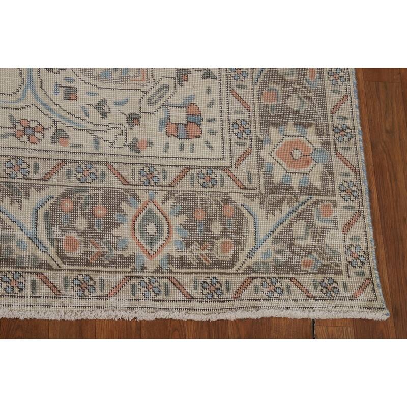 Beige / Ivory Medallion Tabriz Persian Area Rug Handmade Wool Carpet - 6'6"x 9'8"