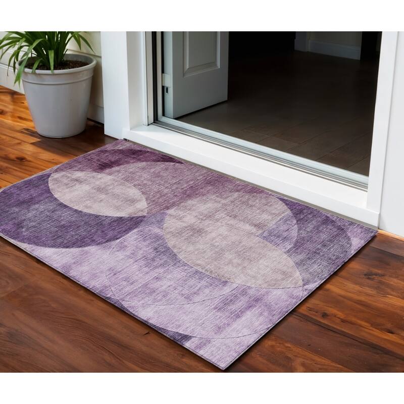 HomeRoots Geometric Transitional Rectangle Outdoor Rug - 3' x 5'