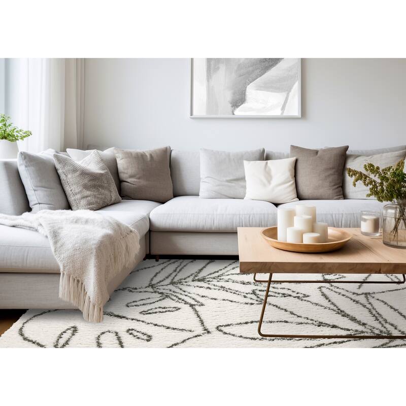 Cream Black Leaf Sketched Leaves Shag Area Rug, 3'11" x 5'7"