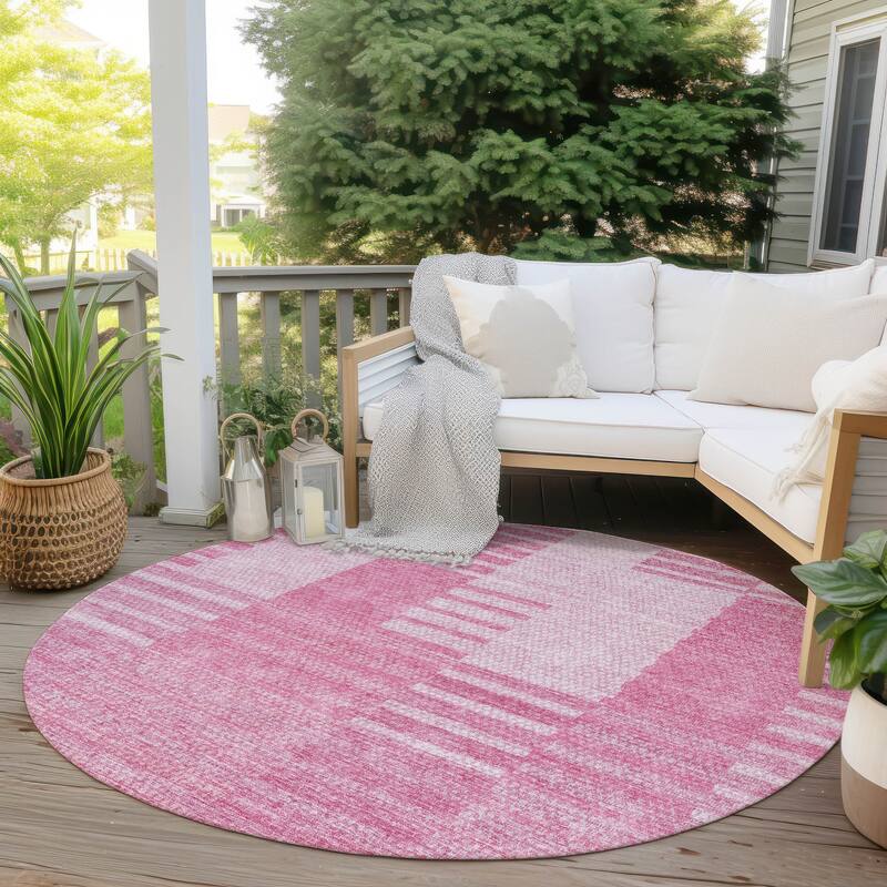 Machine Washable Indoor/ Outdoor Chantille Geometric Contemporary Rug