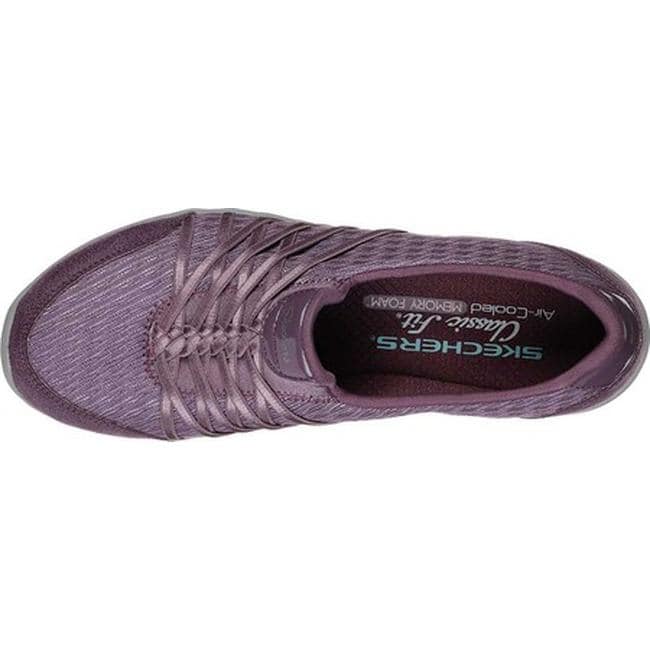 skechers classic fit memory foam womens