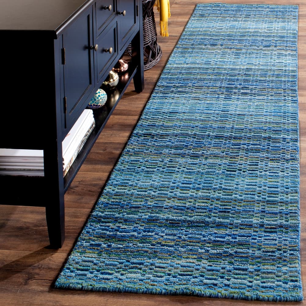 SAFAVIEH Handmade Himalaya Faygah Modern Wool Rug