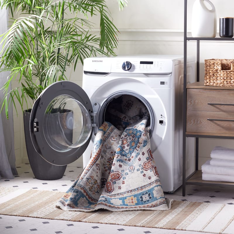 SAFAVIEH Bayside Machine Washable Cynthia Oriental Rug