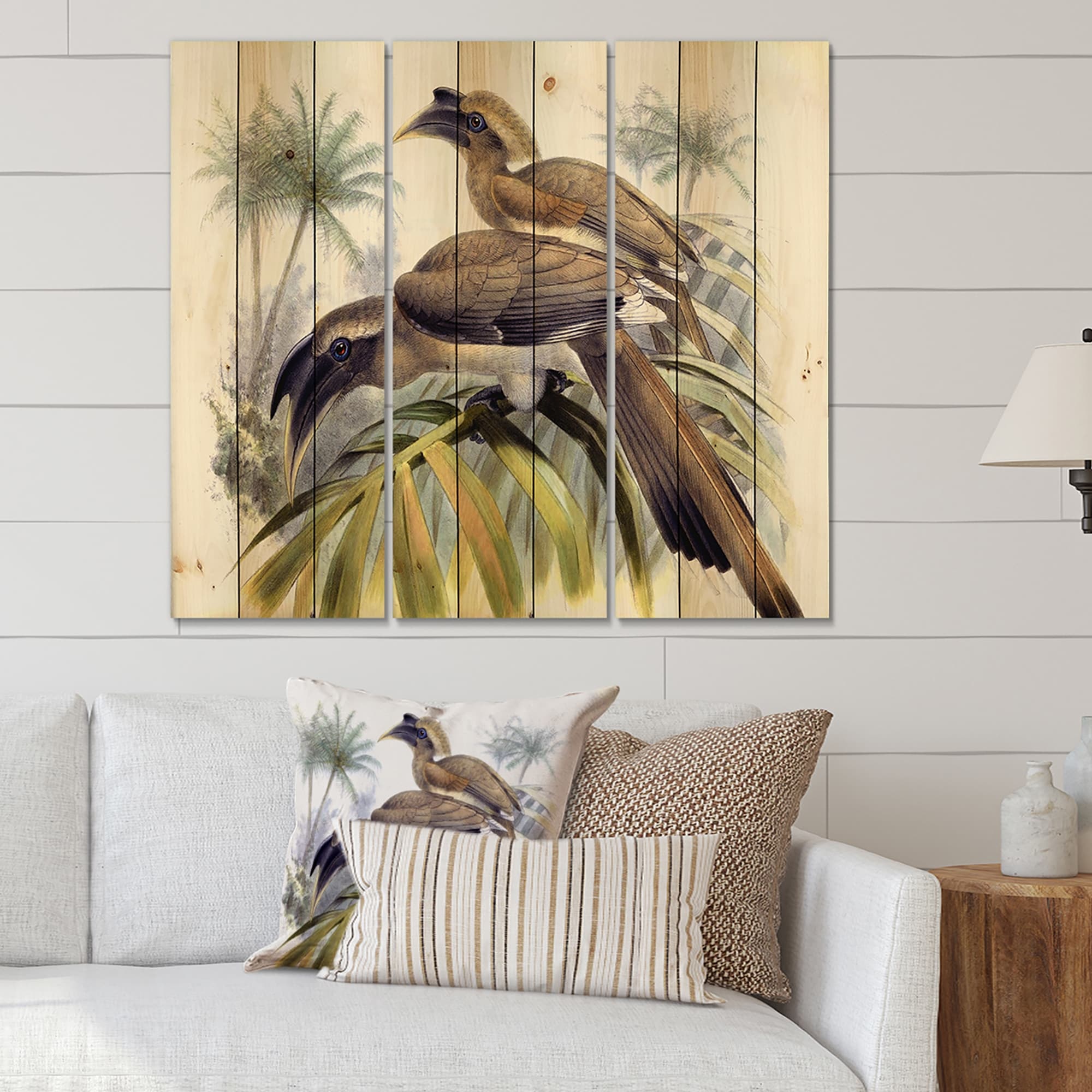Designart 'Vintage Australian Birds XIV' Traditional Print on Natural Pine Wood-image