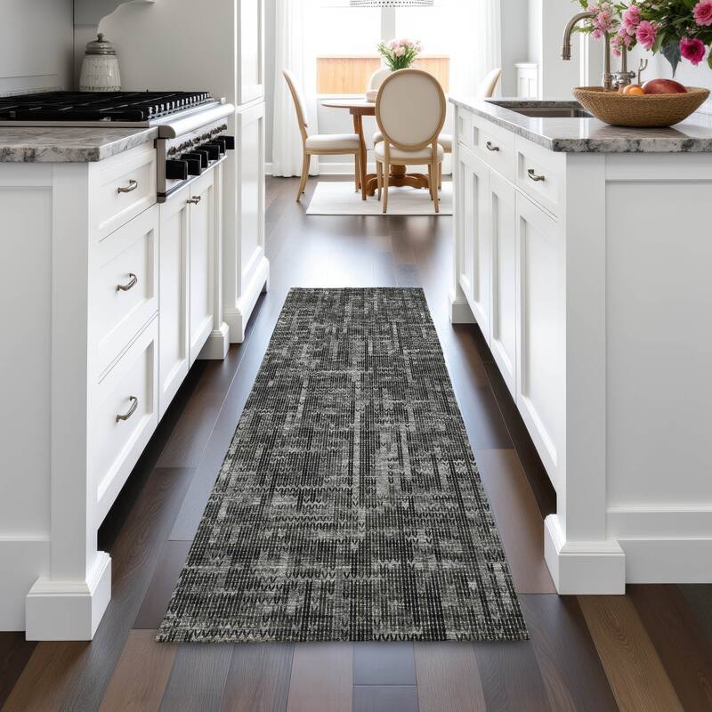 Machine Washable Indoor/Outdoor Modern Crosshatch Chantille Rug